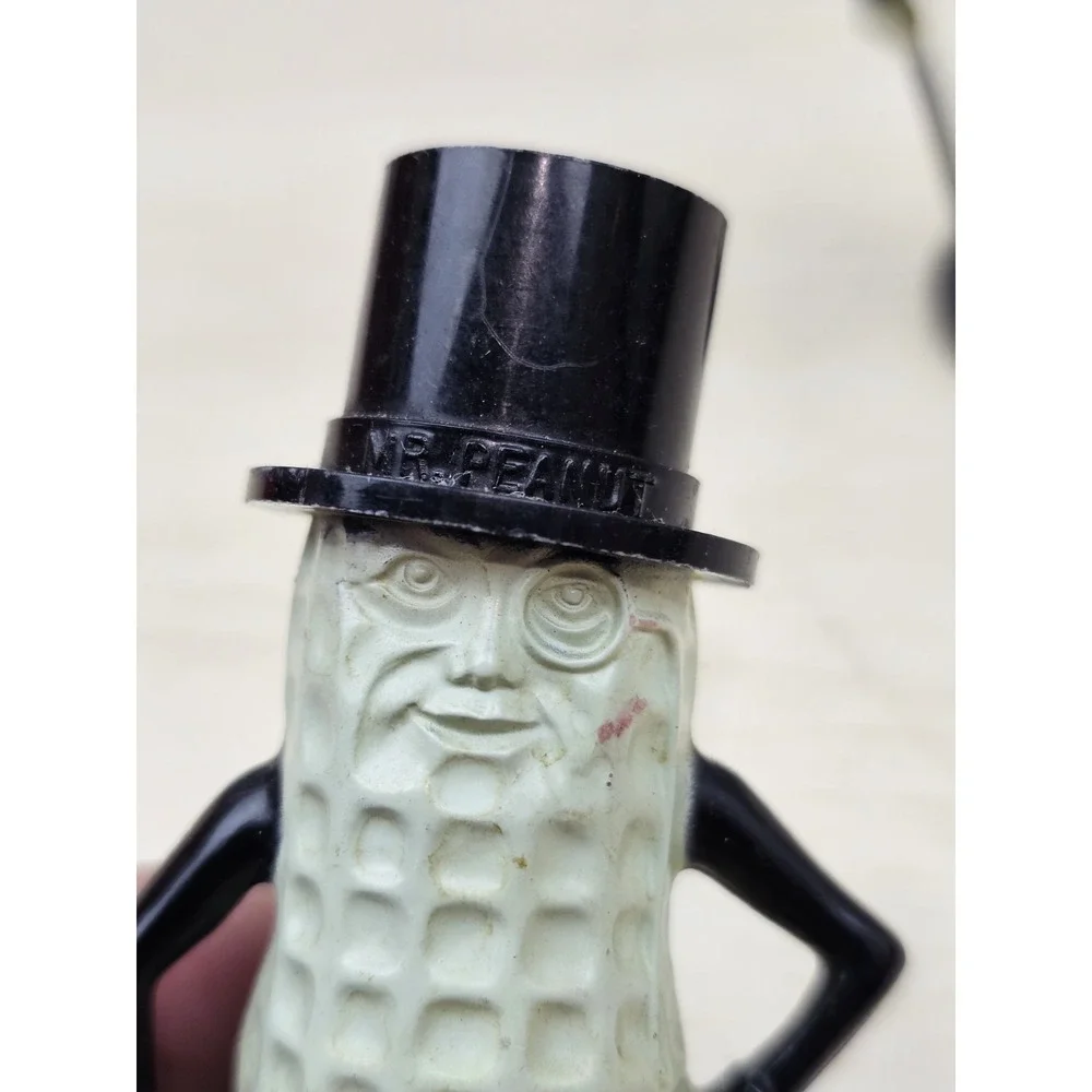 Vintage Planters Mr. Peanut Salt‎ and Pepper Shakers Made in USA Pyro 4